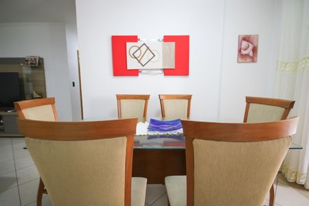 Apartamento para alugar com 100m², 2 quartos e 1 vagaSala