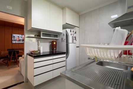 Apartamento à venda com 54m², 2 quartos e 2 vagasCozinha e Área de Serviço