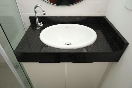 Apartamento à venda com 88m², 4 quartos e 4 vagasBanheiro do Studio 1