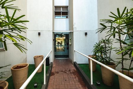 Apartamento à venda com 110m², 3 quartos e 2 vagasFachada da portaria