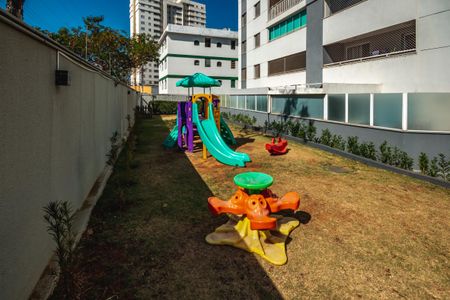 Apartamento à venda com 110m², 3 quartos e 2 vagasÁrea comum - Playground