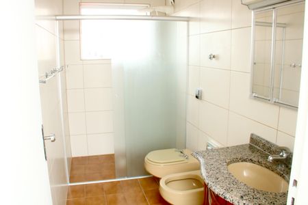 Casa para alugar com 320m², 2 quartos e 3 vagasBanheiro 2