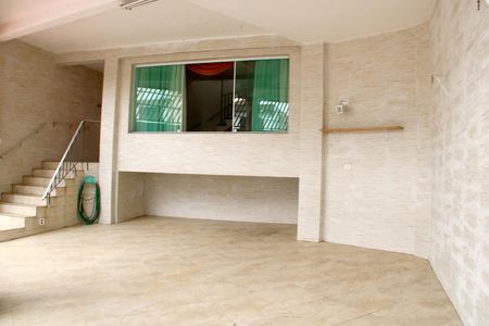 Casa para alugar com 320m², 2 quartos e 3 vagasGaragem