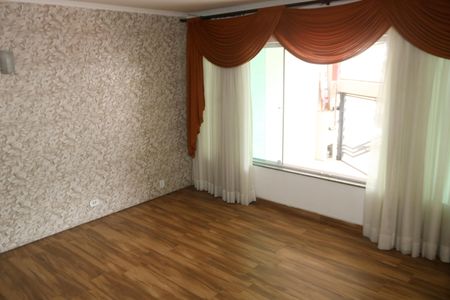 Sala de casa para alugar com 2 quartos, 320m² em Vila Scarpelli, Santo André