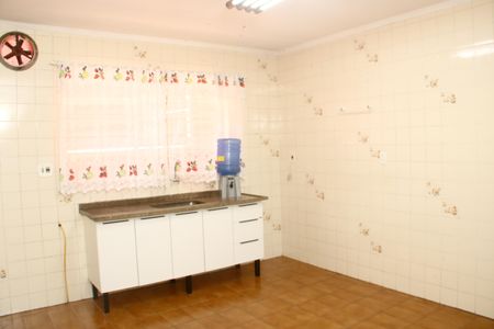 Casa para alugar com 320m², 2 quartos e 3 vagasCozinha