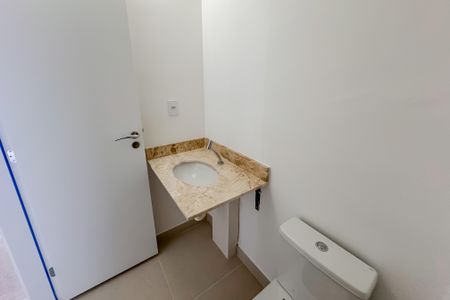 Apartamento à venda com 69m², 2 quartos e 1 vaga Apartamento à venda com 69m², 2 quartos e 1 vagaBanheiro Social