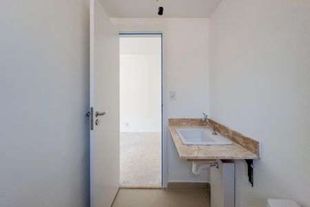 Apartamento à venda com 69m², 2 quartos e 1 vaga Apartamento à venda com 69m², 2 quartos e 1 vagaBanheiro da Suíte