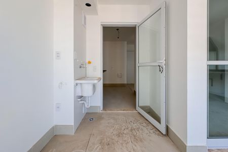 Apartamento à venda com 69m², 2 quartos e 1 vaga Apartamento à venda com 69m², 2 quartos e 1 vagaÁrea de Serviço