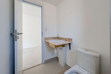 Apartamento à venda com 69m², 2 quartos e 1 vaga Apartamento à venda com 69m², 2 quartos e 1 vagaBanheiro da Suíte