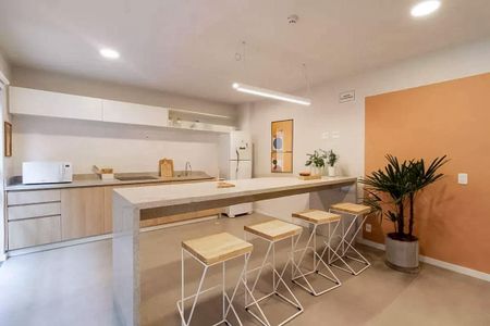 Apartamento para alugar com 25m², 1 quarto e sem vaga Apartamento para alugar com 25m², 1 quarto e sem vagaÁrea comum - Salão de Festas