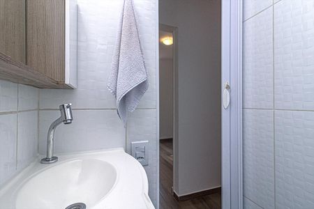 Apartamento para alugar com 52m², 2 quartos e 1 vaga Apartamento para alugar com 52m², 2 quartos e 1 vagaBanheiro
