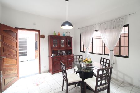 Casa à venda com 199m², 3 quartos e 3 vagasSala de Jantar