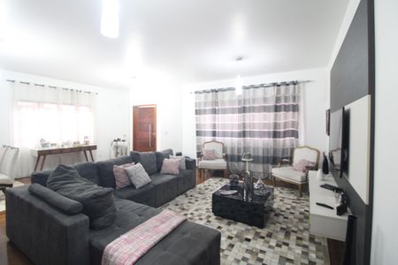 Sala de casa à venda com 3 quartos, 199m² em Jardim Teresa, São Paulo