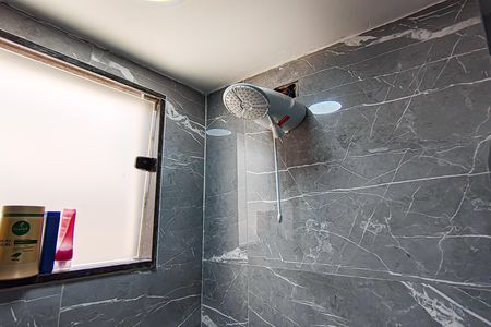 Casa à venda com 210m², 4 quartos e 4 vagasBanheiro Social