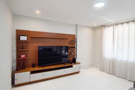 Sala de casa à venda com 4 quartos, 210m² em Taquara, Rio de Janeiro