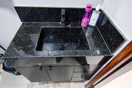 Casa à venda com 210m², 4 quartos e 4 vagasBanheiro Social