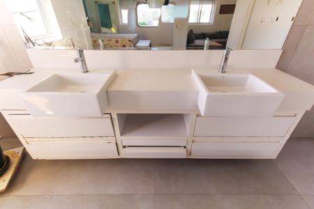 Apartamento à venda com 102m², 1 quarto e 2 vagasBanheiro da Suíte