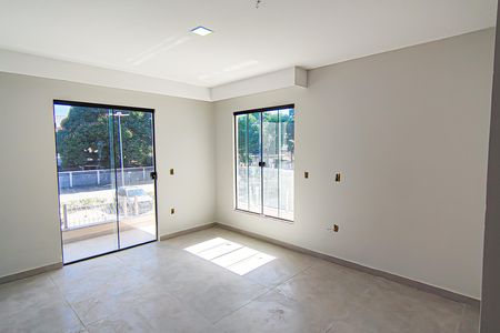 Casa à venda com 210m², 4 quartos e 4 vagasSuíte 1