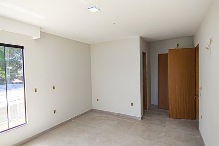 Casa à venda com 210m², 4 quartos e 4 vagasSuíte 1