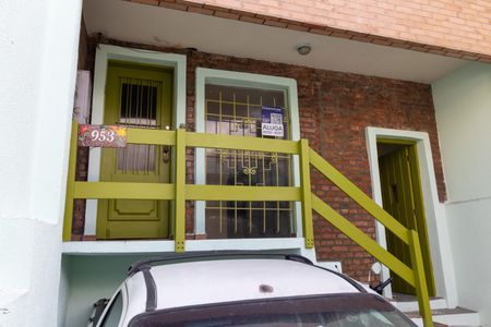 Casa para alugar com 70m², 2 quartos e 2 vagasFachada