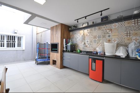 Casa à venda com 150m², 3 quartos e 2 vagasChurrasqueira