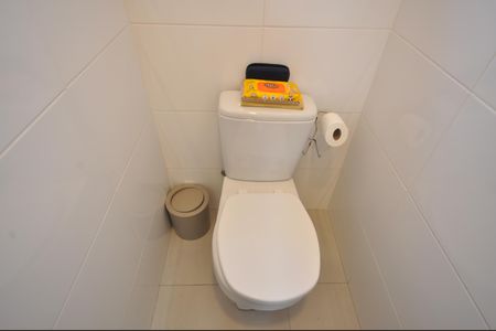 Casa à venda com 150m², 3 quartos e 2 vagasBanheiro da Suíte 1