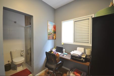 Casa à venda com 150m², 3 quartos e 2 vagasSuíte 3