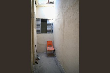 Corredor Externo de casa para alugar com 2 quartos, 120m² em Vila Brasilina, São Paulo