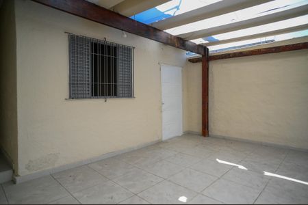 Garagem de casa para alugar com 2 quartos, 120m² em Vila Brasilina, São Paulo