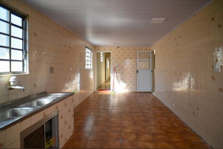 Cozinha de casa para alugar com 2 quartos, 120m² em Vila Brasilina, São Paulo