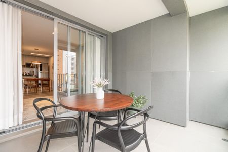 Apartamento à venda com 103m², 2 quartos e 1 vagaVaranda