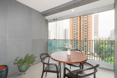 Apartamento à venda com 103m², 2 quartos e 1 vagaVaranda