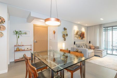 Apartamento à venda com 103m², 2 quartos e 1 vagaSala de Jantar