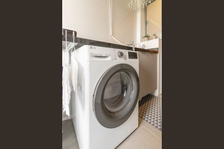 Apartamento à venda com 103m², 2 quartos e 1 vagaÁrea de Serviço