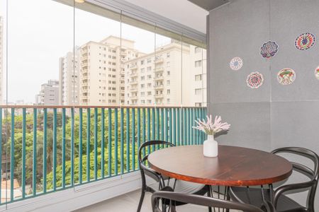 Apartamento à venda com 103m², 2 quartos e 1 vagaVaranda