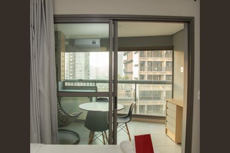 Varanda de kitnet/studio à venda com 1 quarto, 31m² em Jardim das Acacias, São Paulo