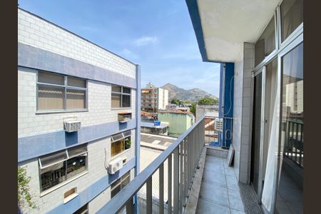 Apartamento à venda com 62m², 1 quarto e 1 vaga Apartamento à venda com 62m², 1 quarto e 1 vagaVaranda