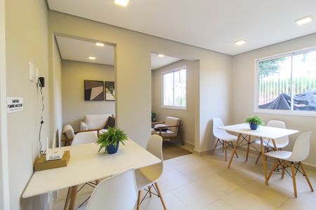 Apartamento para alugar com 41m², 2 quartos e sem vagaÁrea comum - Salão de festas