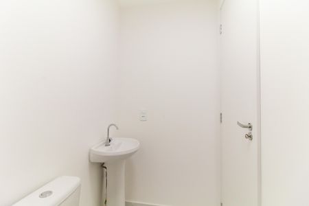 Apartamento para alugar com 41m², 2 quartos e sem vagaBanheiro