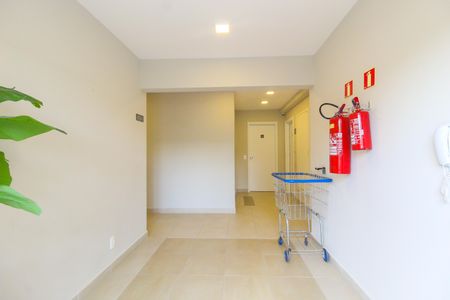 Apartamento para alugar com 41m², 2 quartos e sem vagaHall