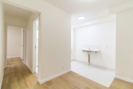 Sala de apartamento para alugar com 2 quartos, 41m² em Jardim Helian, São Paulo