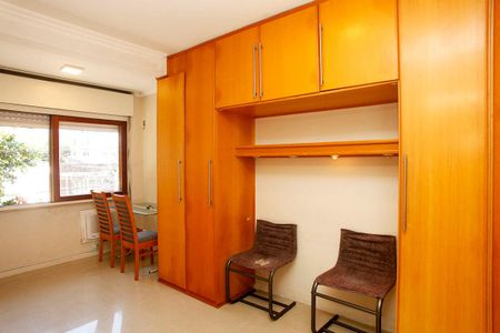 Quarto 1 de apartamento à venda com 2 quartos, 59m² em Petrópolis, Porto Alegre