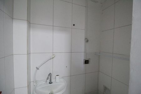 Apartamento à venda com 76m², 2 quartos e 1 vagaÁrea de serviço - Banheiro