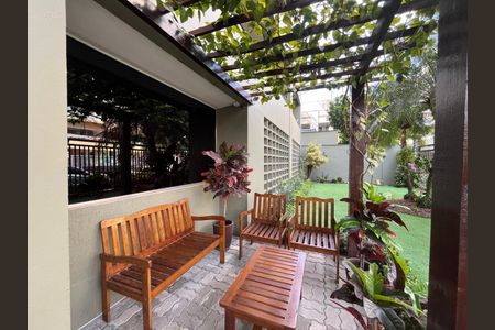 Apartamento à venda com 76m², 2 quartos e 1 vagaÁrea comum