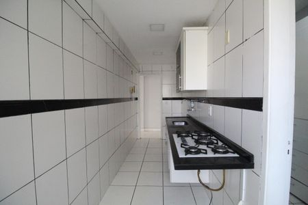 Apartamento à venda com 76m², 2 quartos e 1 vagaCozinha