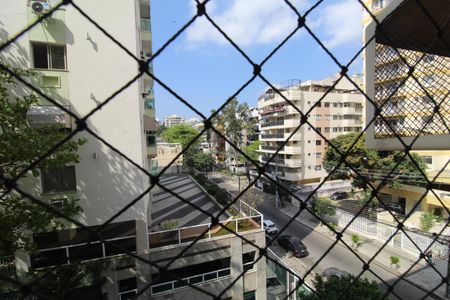 Apartamento à venda com 76m², 2 quartos e 1 vagaQuarto 1 - Vista
