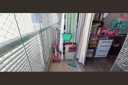 Apartamento à venda com 33m², 1 quarto e 1 vaga Apartamento à venda com 33m², 1 quarto e 1 vagaSacada do Studio