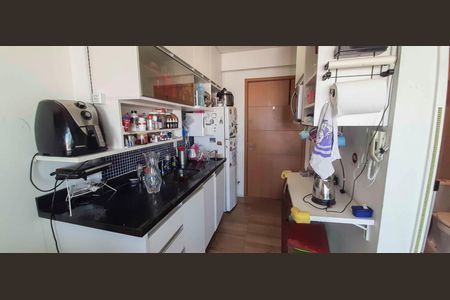 Apartamento à venda com 33m², 1 quarto e 1 vaga Apartamento à venda com 33m², 1 quarto e 1 vagaCozinha