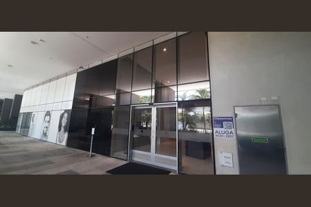 Apartamento à venda com 33m², 1 quarto e 1 vaga Apartamento à venda com 33m², 1 quarto e 1 vagaFachada do Prédio
