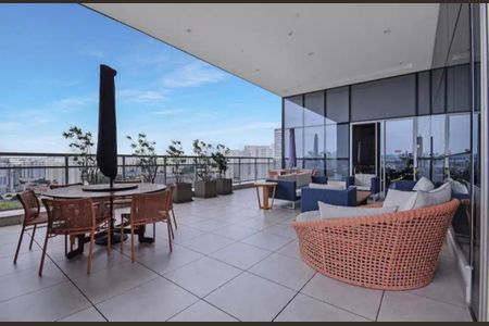 Apartamento à venda com 33m², 1 quarto e 1 vaga Apartamento à venda com 33m², 1 quarto e 1 vagaÁrea comum